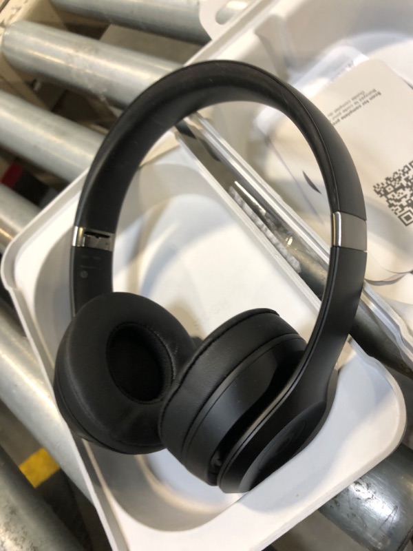 Photo 1 of *MINOR DAMAGE - USED*
Beats Solo 4 - Wireless On-Ear Bluetooth Headphones, Up to 50-Hour Battery Life, Ultra-Lightweight Comfort, Powerful and Balanced Sound, Apple & Android Compatible - Matte Black