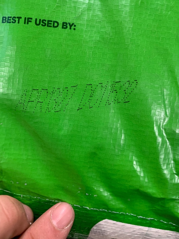 Photo 1 of ***15  PART***
***NO RETURN***
****04/13/27*** EXP
Nutrish Dry Dog Food Real Chicken & Veggies Recipe Whole Health Blend, 40 lb. Bag, (Rachael Ray)