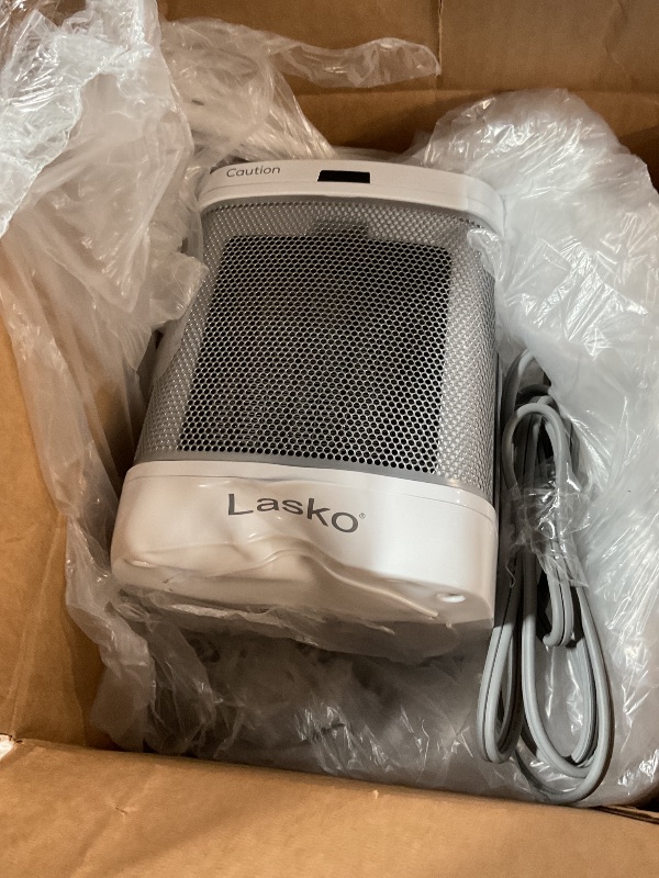 Photo 1 of ***melted on the bottom**

Lasko Portable Electric Ceramic Space Heater with ALCI Plug for Bathroom Use, 2 Heat Settings and Simple Heat Button, 8 Inches, White, 1500W, CD08200