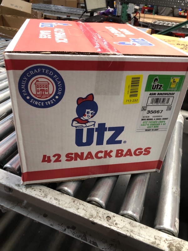 Photo 1 of ***EXP: 02/16/26*** Utz Salt & Vinegar 1 oz. Bags, 42 Count Crispy Fresh Potato Chips, Crunchy Individual Snacks to Go, Cholesterol, Trans-Fat & Gluten Free