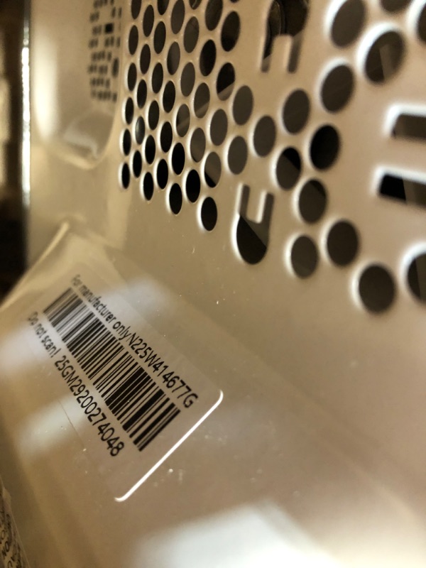 Photo 1 of  Mainstays 0.7 Cu ft Countertop Microwave Oven, 700 Watts, Black