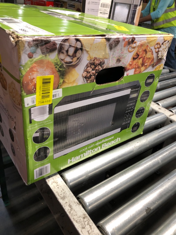 Photo 1 of ***DAMAGED - SEE NOTES/PICTURES***Hamilton Beach 0.9 Cu ft Countertop Microwave Oven, 900 Watts, Stainless Steel, New