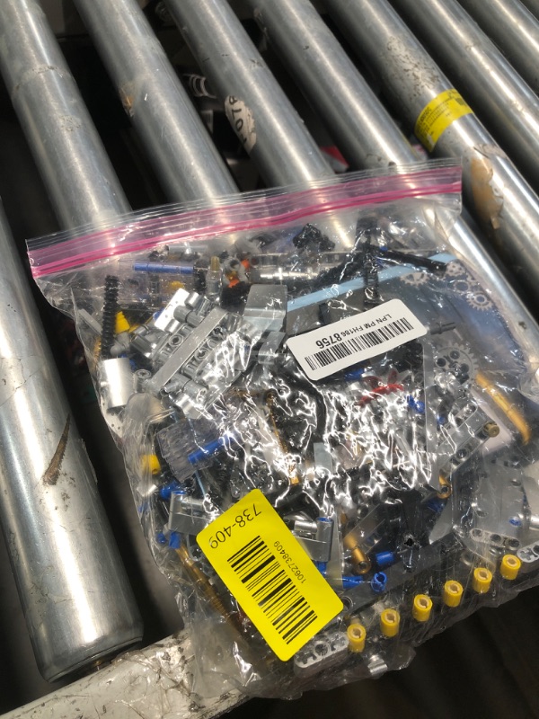 Photo 1 of *USED MISSING PIECES*SOLD FOR PARTS*BseSparklion V8 Engine Model Kit That Runs, Build Your Own Mini Visible Car Motor, Physical Science Experiment Building Set for Adults & Teens, STEM Toy Gift for Boys 14+ (703 PCS)