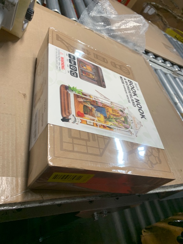 Photo 1 of ***FACTORY SEALED ***Rolife DIY Book Nook Kit Garden House, DIY Miniature Booknook Kit 3D Creative Decorative Bookend Bookshelf Insert 3D Puzzle for Adults, Halloween/Christmas Decorations/Gifts for Adults (Garden House)