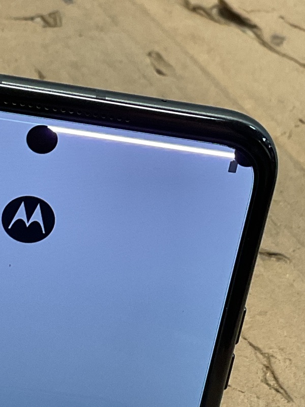 Photo 1 of ***DAMAGED - SEE NOTES/PICTURES*** screen damaged- top corner* Motorola razr+ | 2024 | Unlocked | Made for US 12/256 | 50MP Camera | Spring Green