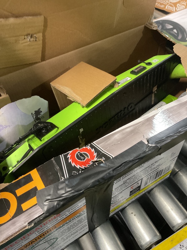 Photo 1 of ***MISSING PARTS***
MINOR DAMAGE*****
Razor Green Label E90 Electric Scooter for Kids Age 8 and Up, Power Core High-Torque Hub Motor, Up to 10 mph, All-Steel Frame