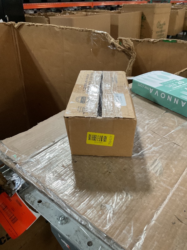 Photo 1 of * one bottle is almost gone *
Neutrogena Oil-Free Acne Wash, Acne Fighting Facial Cleanser with Salicylic Acid Medicine, Acne Treatment for Face, Non-Comedogenic, Residue-Free, 9.1 fl oz Pump Bottles, 3 Pack