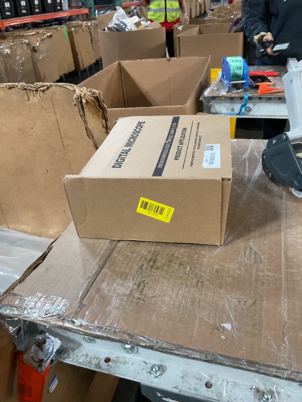 Photo 1 of * may or may not work *
Andonstar AD210 10.1 Inch LCD Digital Microscope for Adults, Soldering Microscope for Electronics Repair, Coin Microscope Camera Full View for Error Coins with Light, Biological Slides Kit, 32G Card