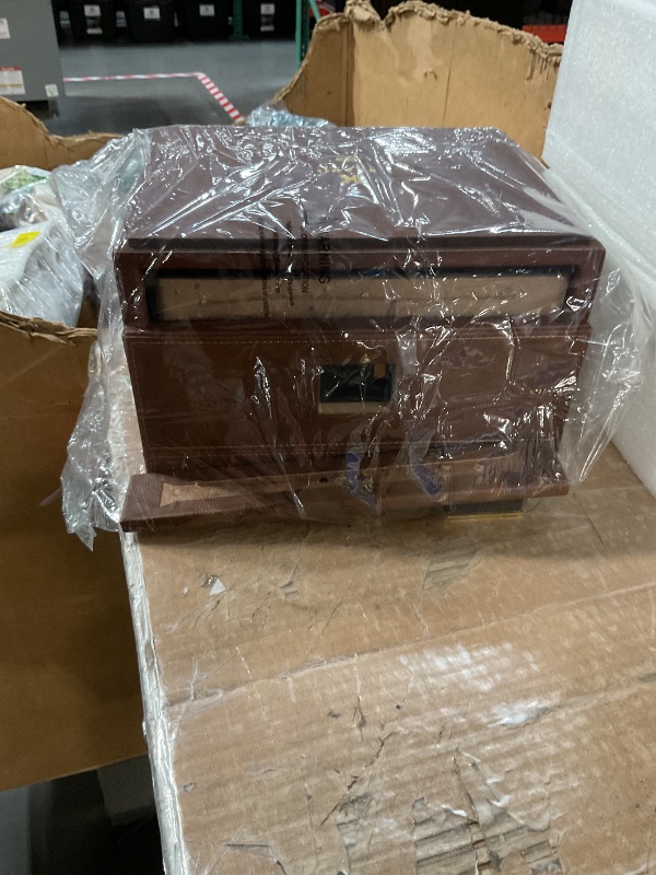 Photo 1 of * one piece has fallen off *
CASE ELEGANCE Belmont Glass Top Humidor Easy Humidification System, Thick Cedar, Accurate Digital Hygrometer, Leather Wrapped, Brown, Holds 30-60 Cigars