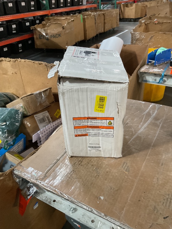 Photo 1 of * one piece has fallen off *
CASE ELEGANCE Belmont Glass Top Humidor Easy Humidification System, Thick Cedar, Accurate Digital Hygrometer, Leather Wrapped, Brown, Holds 30-60 Cigars