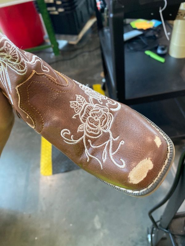 Photo 1 of *MAJOR DAMAGE*
DREAM PAIRS Girls Cowboy Boots Floral Embroidered Classic Western Cowgirl Boots Square Toe Mid Calf Side Zipper Horsing Party Toddler/Little/Big Kids,Size 1 Little Kid,Brown,SKMB26003K