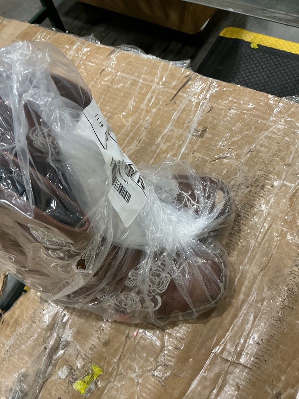 Photo 1 of *MAJOR DAMAGE*
DREAM PAIRS Girls Cowboy Boots Floral Embroidered Classic Western Cowgirl Boots Square Toe Mid Calf Side Zipper Horsing Party Toddler/Little/Big Kids,Size 1 Little Kid,Brown,SKMB26003K