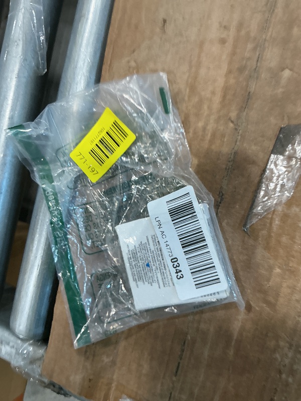 Photo 1 of *UNTESTED*
Amazon Basics microSDXC Memory Card with Full Size Adapter, A2, U3, Read Speed up to 100 MB/s, 256GB, Black