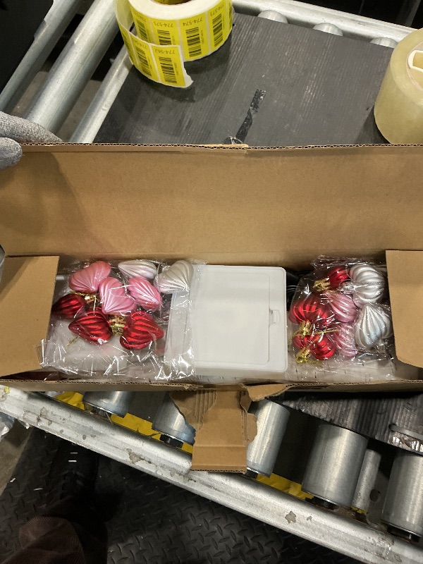 Photo 1 of [Timer] Valentines Day Decorations Indoor 2 Pack 24 Inch Valentines Tree with 65 Red & Pink Lights 18 Hearts, USB & Battery Operated Valentines Decor, Valentines Day Decorations for Home Table Bedroom