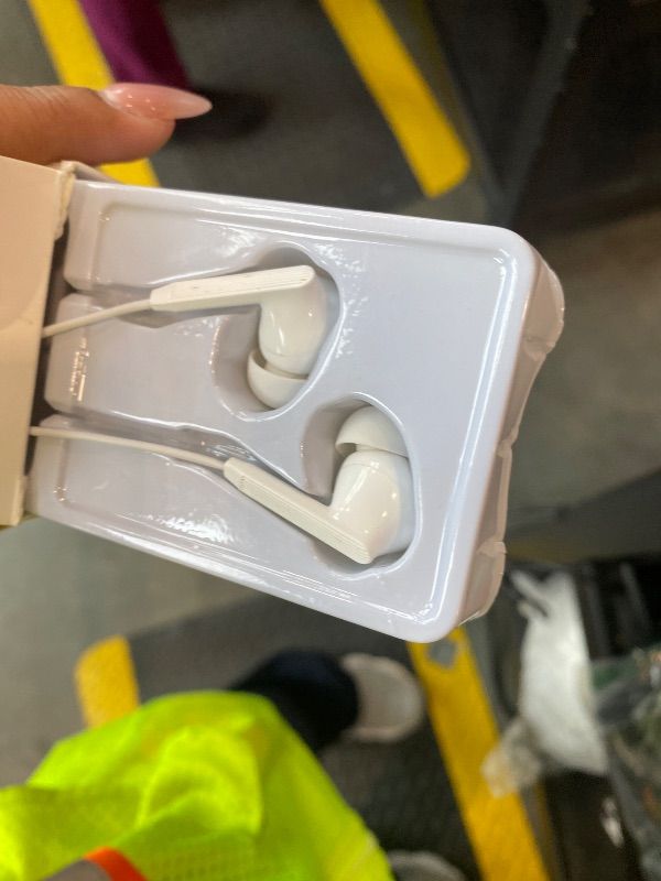 Photo 1 of **UNTESTED**
USB C Wired Earbuds Ear Buds for iPhone 17 16 Pro Max 16e 16 Plus 16Pro 15 Pro Max 15 Plus 15Pro 15 USBC in-Ear Headphones Wired Type C iPhone 16 Earbud Earphones Headsets with Microphone for Samsung