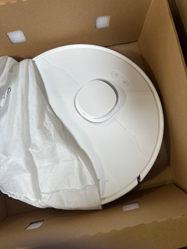 Photo 1 of *** UPDATED 5/17*** DREAME X60 Max Ultra Complete Robot Vacuum and Mop, Ultra-Thin Design, 35,000Pa Suction, Self Emptying&Refilling, Mop Self-Cleaning, 280+ Obstacle Avoidance, White


ALL SALES FINAL  AS IS NO RETURNS