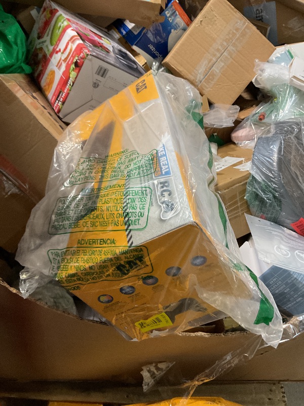 Photo 1 of ** SOLD AS IS NO REFUND/RETURN** SEE COMMENTS!
Diecast Masters 1:24 Scale Radio Control Caterpillar 745 Articulated Truck - 25004 - Fully functioning with Sound & Light Functions - Dump Bed and Wheel Movements - Radio Control Series