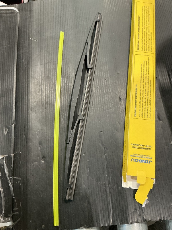 Photo 1 of 14 Inch Rear Wiper Blade Compatible with Subaru Outback 2006-2019/Subaru Forester 2006-2022/Honda Fit 2009-2020 Back Windshield Wipers (Pack of 1),Automotive Replacement Windshield Wiper Blades(14B)