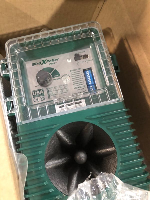 Photo 1 of ***MISSING PARTS***
Bird-X Woodpecker PRO Electronic Bird Preventer, Sonic Bird Decoy Device, Perfect for Woodpeckers and Sparrows, Covers up to 1 Acre, 3-5 kHz Frequency, 6" x 8.5" x 4"