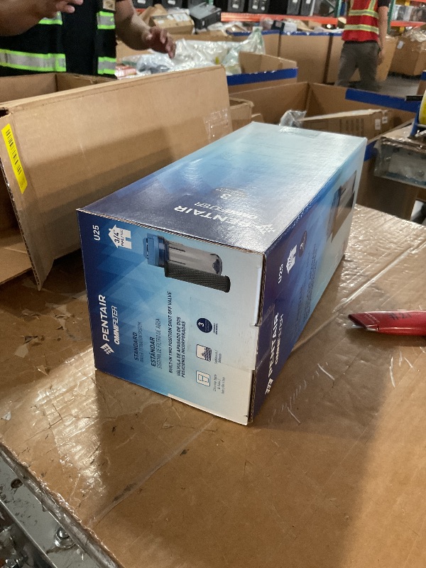 Photo 1 of ***FACTORY SEALED***
Pentair OMNIFilter U25 Filter System, 10" Standard Whole House Water Filtration System with Built-in Shut Off Valve, 3/4" NPT, Includes Housing, TO1 Cartridge, Wrench and Mounting Bracket, 5 Micron