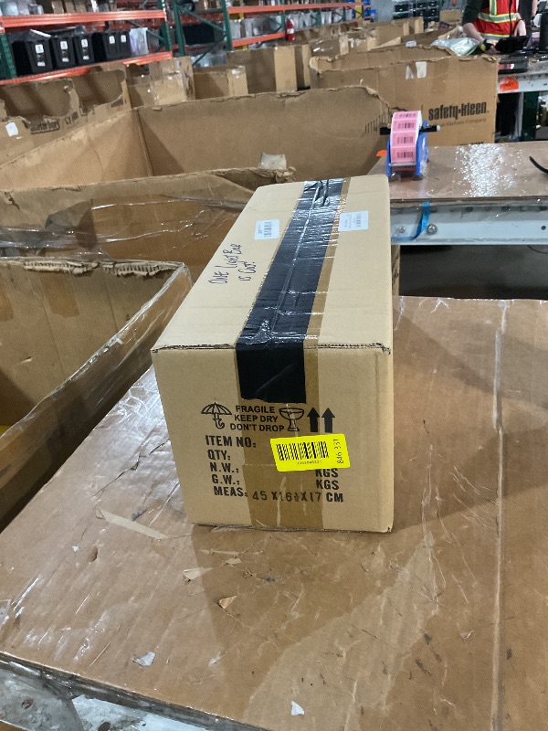 View 2 of * one may not be working *
Unenrui Hexagon Garage Lights, 42W 6500K Hexagon Lights Easy Install Super Bright Garage Lighting Ceiling LED for Garages Workshop Warehouse Basement Gym 3 Grid (2 HEX)