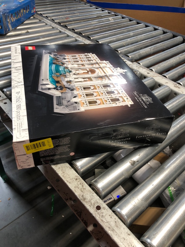 Photo 1 of ***FACTORY SEALED*** LEGO Architecture Trevi Fountain Building Set - Collectible Model of Italian Landmark for Display for Adults, 18+ - Gift for Women & Men - 21062