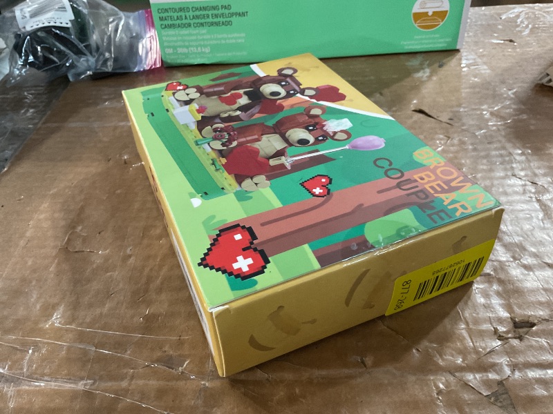 Photo 1 of *** missing prt*** Valentine’s Day Brown Bear Building Sets for Lover Friends Her, School Classroom Gift Exchange for Kids, Compatible with Lego Bear Desktop Decorative Ornaments (402 Pcs)