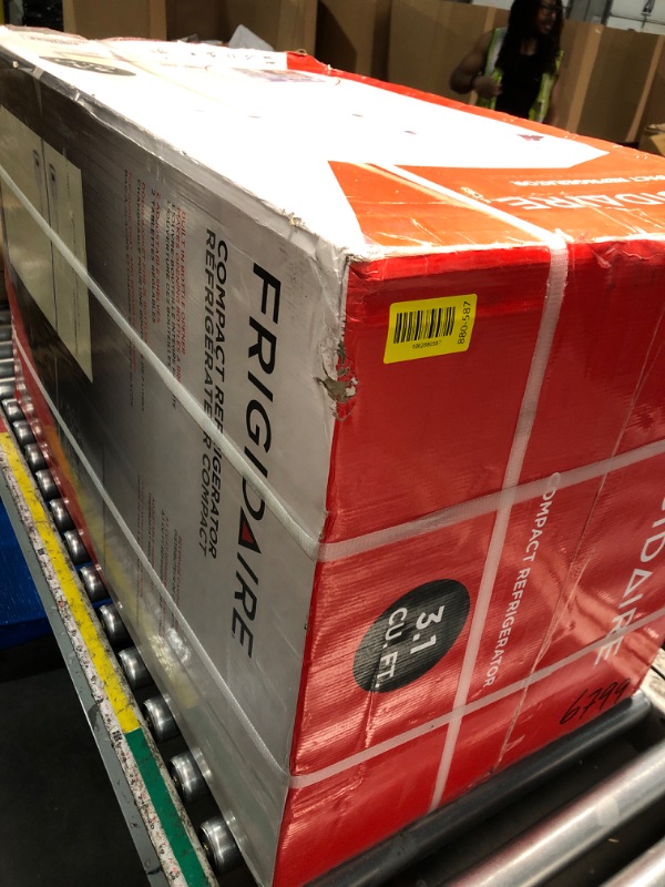 Photo 1 of ***FACTORY SEALED*** Frigidaire EFR840-Cream EFR840 Retro Mini Fridge with Freezer & Side Bottle Opener-Small 2 Door Refrigerator for Office Bar or College Dorm Room-3.1 Cu Ft (Cream)