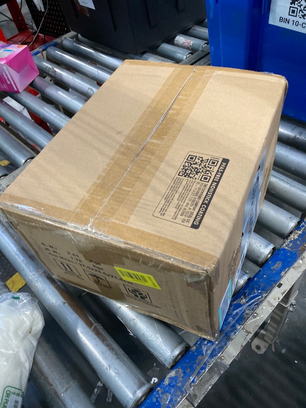 Photo 1 of **ITEM IS DIRTY****MAJOR DAMAGE**
pot