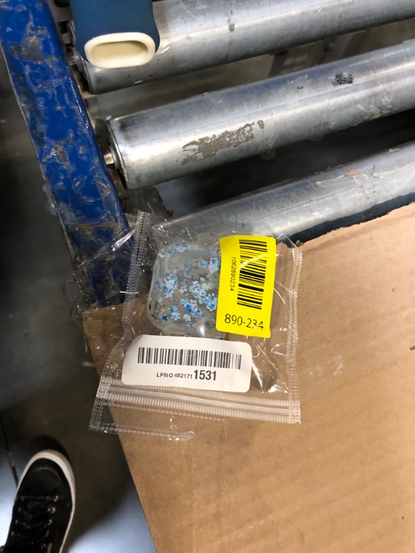 Photo 1 of 
**only case**
Wonjury Protective Clear Floral Case Cover with Cleaner Kit Portable Shockproof Women Girls with Keychain for Apple Airpods 2/1 Charging Case - Clear/Blue Flower