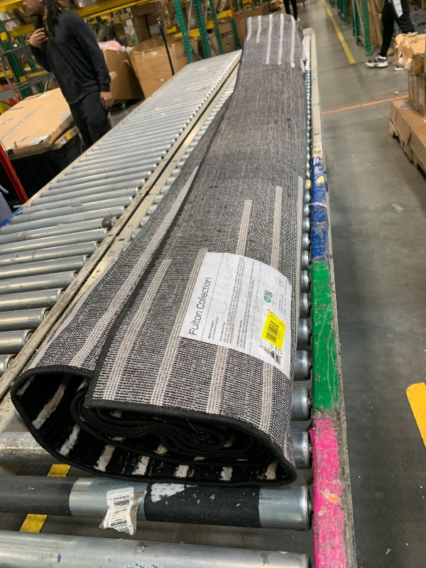 Photo 1 of ****MINOR CREASES****
Rugshop Bohemian Stripe Stain Resistant High Traffic Living Room Kitchen Bedroom Dining Home Office Area Rug 8' x 12' Black