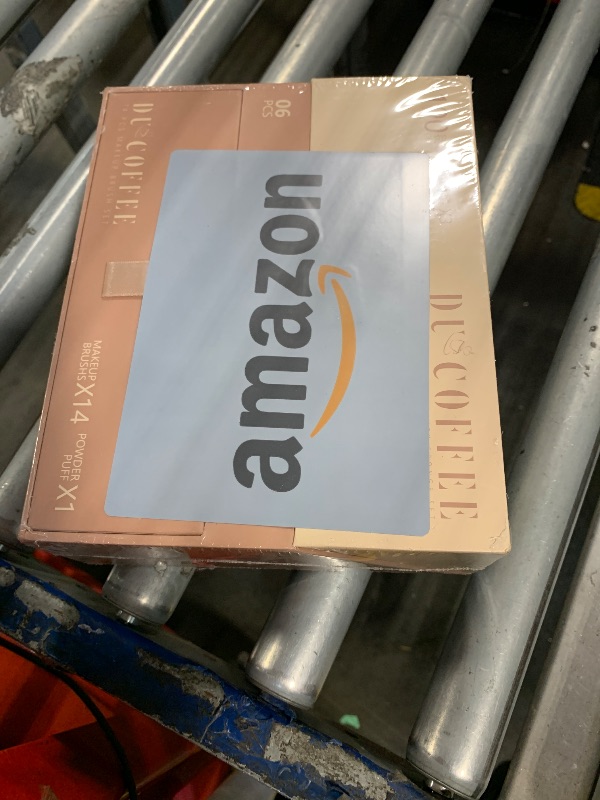 Photo 1 of ***FACTORY SEALED****
care 21pcs Makeup Gift Set,with 14Pcs Makeup Brush set 3pcs Makeup Sponges 3pcs Sponge Holder 1pc Powder Puff for Foundation Blending Powder Blush Eyeshadows