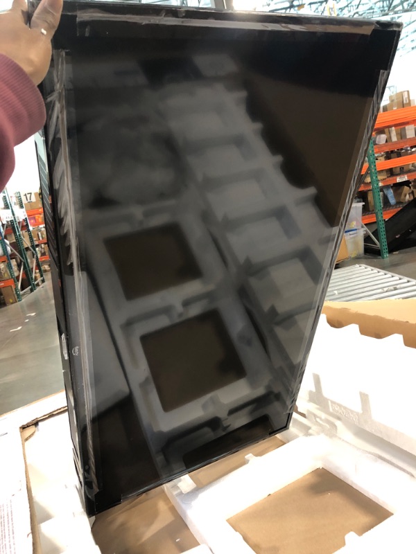 Photo 1 of ***MINOR SCRATCH*** LG 43-Inch Class QNED AI 4K QNED82A Series Smart TV w/AI Sound, HDR10, 4K Super Upscaling, Filmmaker Mode, Wow Orchestra, Alexa Built-in (43QNED82AUA, 2025)