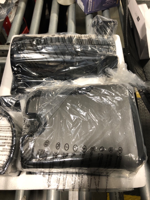 Photo 1 of *USED*
Juicer Machines with 5.8" Large Feed Chute, Cold Press Juicer for Whole Vegetables and Fruits 400W, Slow Masticating juicer Easy to Clean Juice Extractor Machine High Juice Yield