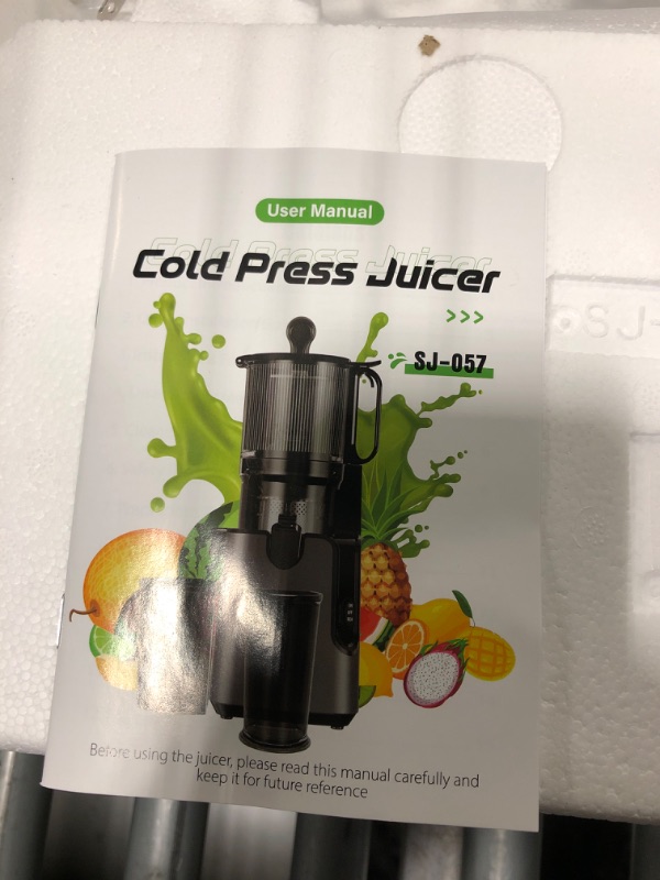 Photo 1 of *USED*
Juicer Machines with 5.8" Large Feed Chute, Cold Press Juicer for Whole Vegetables and Fruits 400W, Slow Masticating juicer Easy to Clean Juice Extractor Machine High Juice Yield