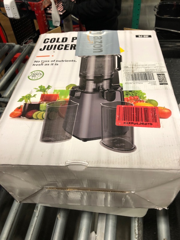 Photo 1 of *USED*
Juicer Machines with 5.8" Large Feed Chute, Cold Press Juicer for Whole Vegetables and Fruits 400W, Slow Masticating juicer Easy to Clean Juice Extractor Machine High Juice Yield