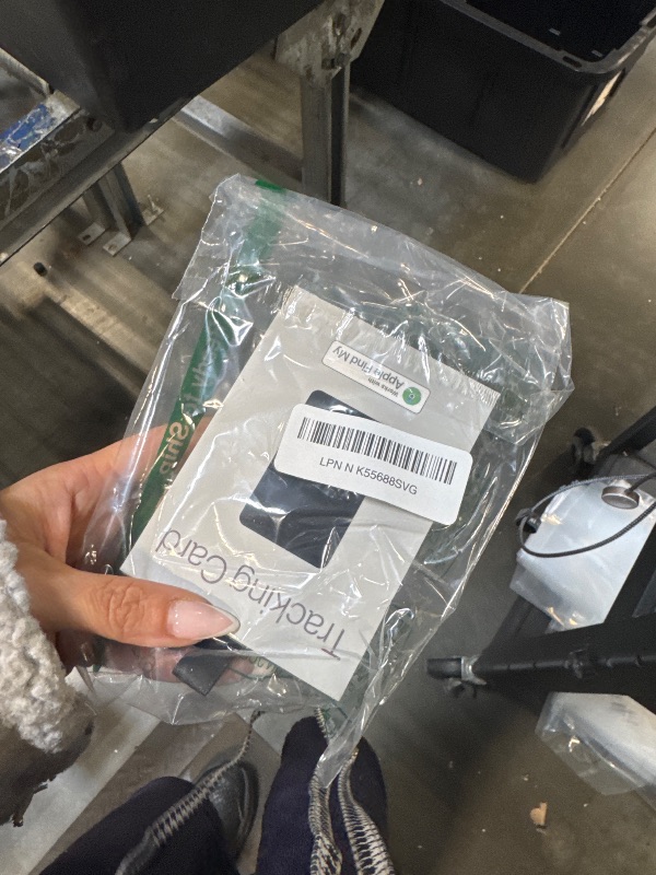 Photo 1 of *UNTESTED*
SPOTMINDERS Apple MFi Certified Wallet Tracker Works With Apple Find My Tracking Card for Wallet Card Rechargeable IP68 Waterproof 0.07in Slim iPhone Item Finder for Luggage Tags Purse Gifts for Women