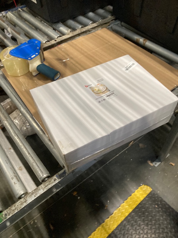 Photo 1 of ** NO CUPS**
bUCLA 150PCS Gold Plastic Dinnerware Set Disposable - Heavy Duty Gold Plates Include 25 Dinner & 25 Dessert Plates,25 Forks,25 Knives,25 Spoons&25 Cups for Party&Wedding