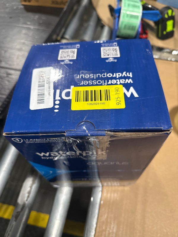 Photo 1 of **MISSING PARTS**
Waterpik Aquarius Water Flosser For Teeth Cleaning, Gums, Braces, Dental Care, Electric Power With 10 Settings, 7 Tips For Multiple Users And Needs, ADA Accepted, Blue WP-663, Packaging May Vary