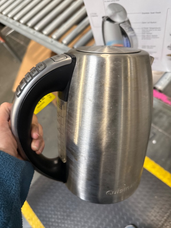 Photo 1 of **USED** Cuisinart PerfecTemp 1.7-Liter Electric Kettle, Cordless Electric Tea Kettle, 1500W for Fast Heat-Up, 6 Preset Temperatures, 30-Minute Keep Warm, Stay Cool Nonslip Handle, CPK-17P1