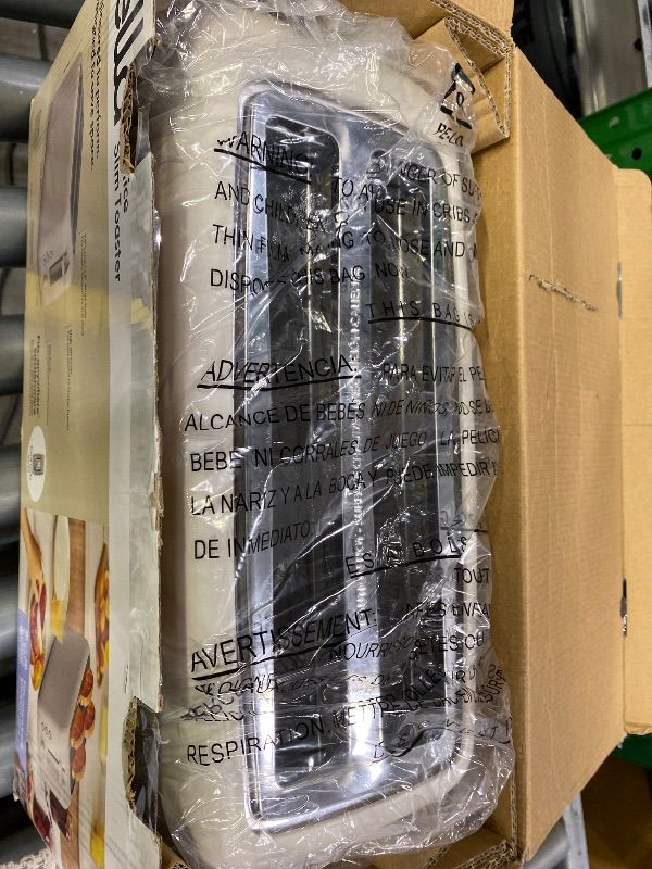 Photo 1 of *USED*
bella 4 Slice Slim Toaster, Fits-anywhere™ Kitchenware, 6 Setting Shade Control with Reheat & Cancel Buttons, Fits Sourdough, 10” Long Slot, Anti Jam & Auto Shutoff, 900 Watt, Oatmilk