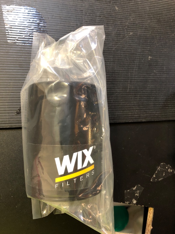 Photo 1 of WIX 51085XP WIX XP Oil Filter Replacement, Built for Synthetic Oil - Compatible With Chrysler/Dodge/Jeep Vehicles (91-08), Mitsubishi Eclipse (95-99)