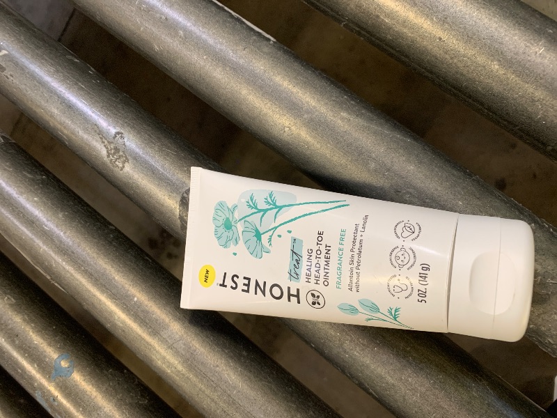 Photo 1 of The Honest Company Head to Toe Multi-Purpose Healing Ointment | Safe for Sensitive Skin | Hypoallergenic, Fragrance Free, Vegan | 5 oz