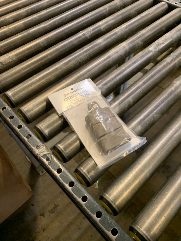 Photo 1 of Magpul MAG001 Original Mag Assist (Pack of 3), Flat Dark Earth