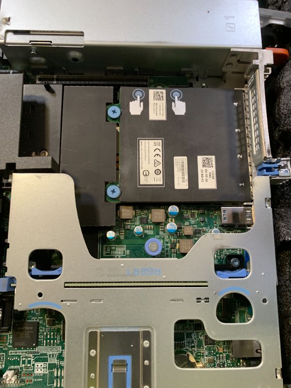Photo 1 of Dell PowerEdge R640 Server 2.40Ghz 40-Core 128GB RAM 2X 1.92TB SSD 6X 1.8TB (Renewed)