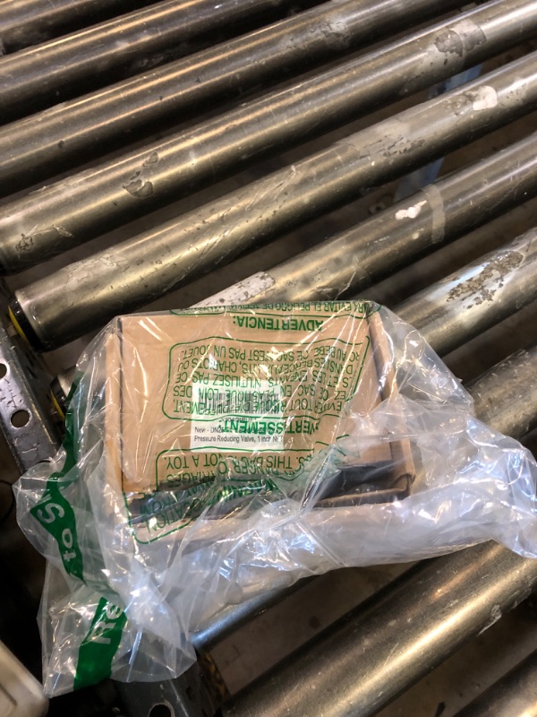 Photo 1 of LECLOC DN25 Heavy Duty Water Pressure Reducing Valve, 1 Inch NPT Female Connection, Premium Thickened Brass Body, Built-in Removable Strainer, Packaged with Pressure Gauge and Pressure Regulator Tool