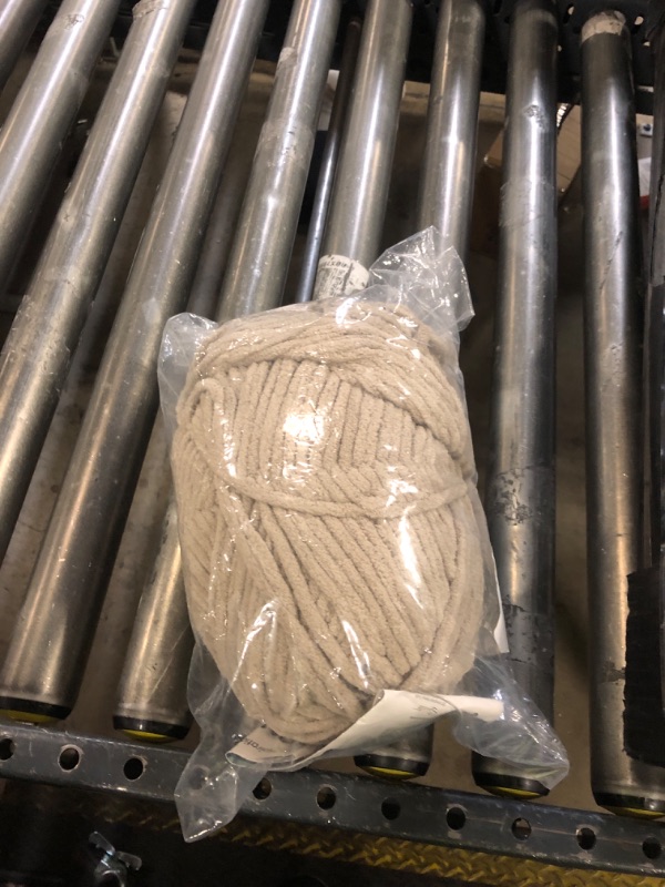 Photo 1 of Bernat BABY BLANKET BB Baby Sand Yarn - 1 Pack of 10.5oz/300g - Polyester - #6 Super Bulky - 220 Yards - Knitting/Crochet