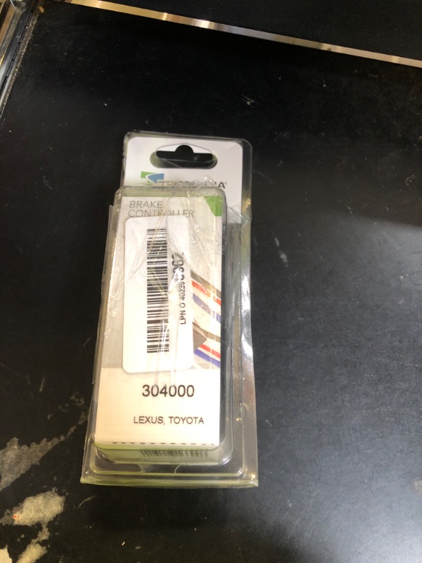 Photo 1 of Tekonsha 304000 Trailer Brake Controller Custom Harness, Vehicle & Brake Control Ends, Compatible with Lexus and Toyota Selected Models (Please Verify Vehicle Application)
