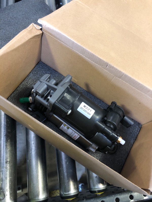 Photo 1 of 2213201604 Air Suspension Compressor Pump Compatible with Benz 2012-2015 ML GL class W166 W221 CL216 S350 S400 S450 S550 S600 S63 65 AMG #2213200304 2213200704