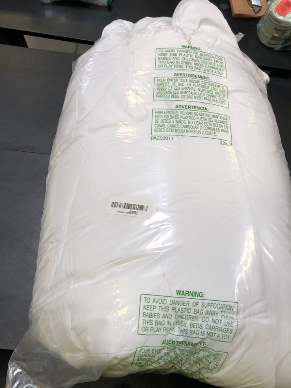 Photo 1 of Bedsure Comforter Duvet Insert - Quilted Comforters Queen Size, All Season Duvet, Down Alternative Bedding, with 8 Tabs, Gifts for Women/Men, White, Queen 88 x 88 Inches